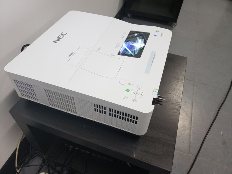 ֮ ҕ NECx<a href=http://m.yimeiwigs.com/projector/ target=_blank>ͶӰC</a>
